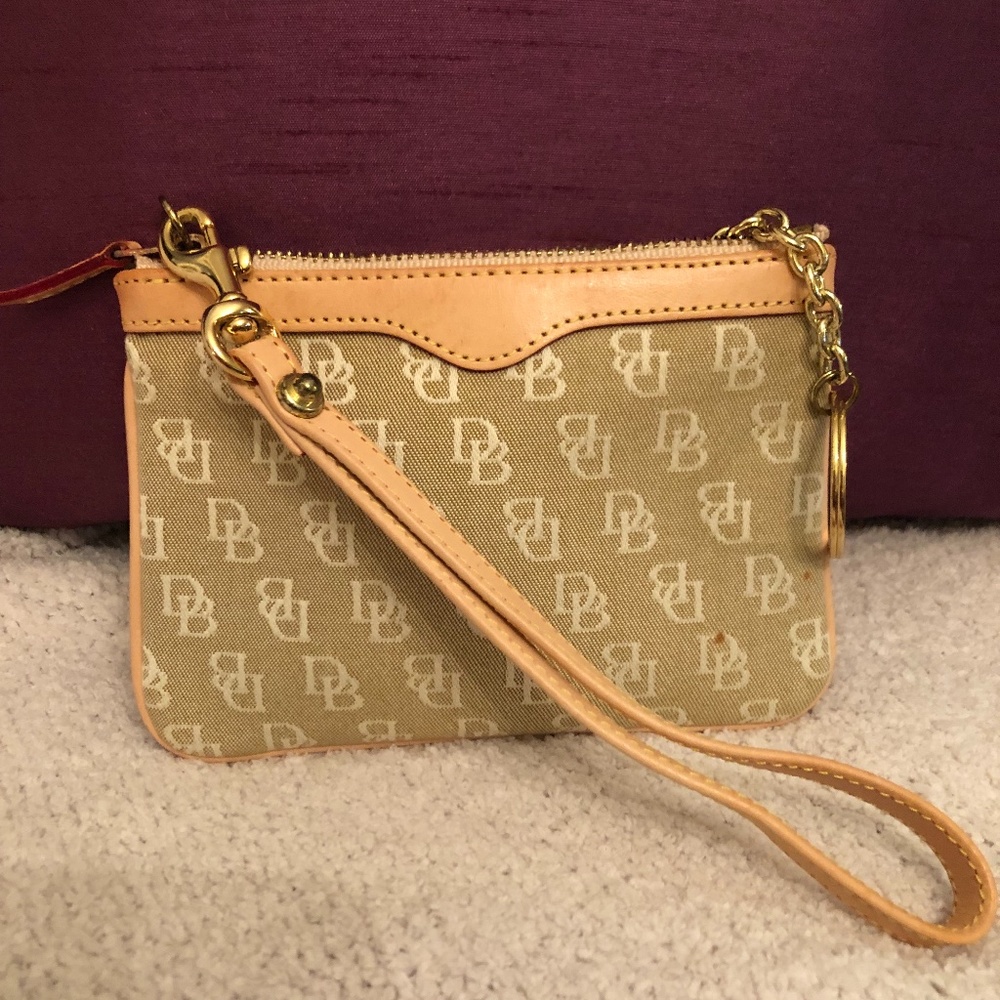 NEW - Dooney & Bourke Wallet Key Chain